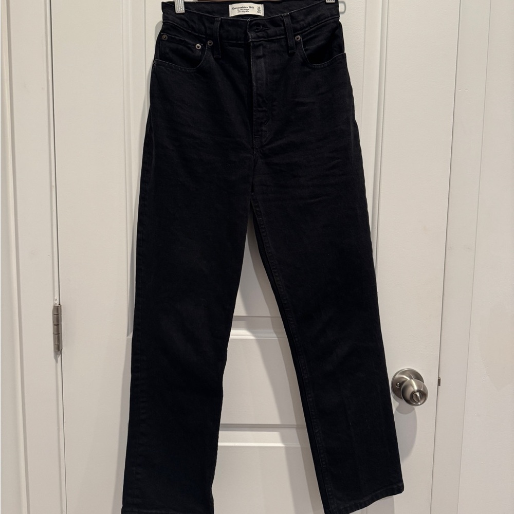 Abercrombie & Fitch Black The 90’s Straight Ultra High Rise Jeans